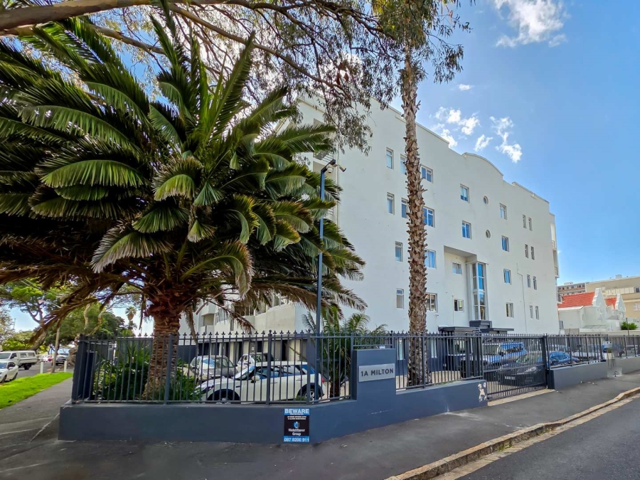 3 Bedroom Property for Sale in Sea Point Western Cape